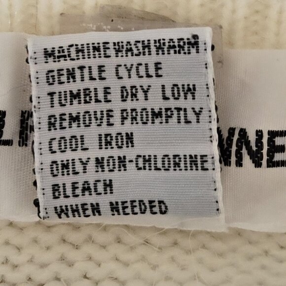 Classic Alfred Dunner Argyle Light/Dark Gray & White Sweater Size S - Picture 6 of 8